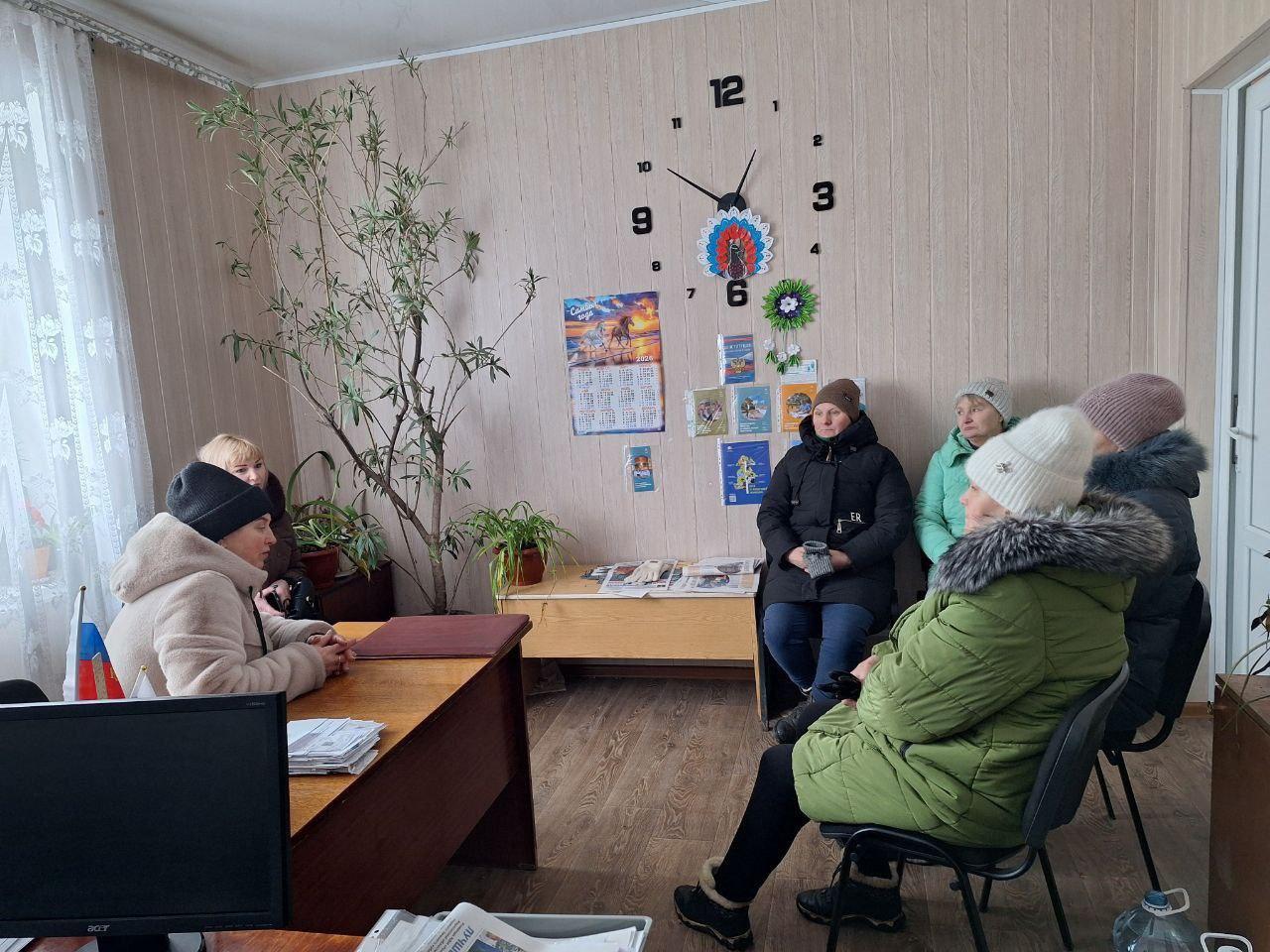 Выездной прием в сёлах Новосемёновка и Украинское.